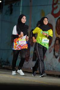 BIB: 50534, 50042
                            <button type="button" onclick="openModal(21781683)" class="btn btn-primary btn-sm float-right btn-popup" data-toggle="modal" data-target=".modal-high-quality">
                        <i class="fas fa-shopping-cart"></i> Add to Cart
                    </button>
                                            <button type="button" onclick="isThisMe(21781683, true)" class="btn btn-success btn-sm float-right btn-popup btn-isme hidden" data-toggle="tooltip" data-placement="bottom" title="นี่คือรูปของคุณใช่ไหม คลิกที่นี่เพื่อเอาเข้าอัลบั้ม">
                        <i class="fas fa-plus"></i> Add to album
                    </button>
                    <button type="button" onclick="isThisMe(21781683, false)" class="btn btn-warning btn-sm float-right btn-popup btn-isnotme hidden">
                        <i class="fas fa-ban"></i> Remove from album
                    </button>