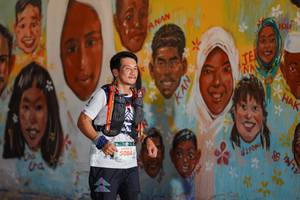 BIB: 5084
                            <button type="button" onclick="openModal(21781546)" class="btn btn-primary btn-sm float-right btn-popup" data-toggle="modal" data-target=".modal-high-quality">
                        <i class="fas fa-shopping-cart"></i> Add to Cart
                    </button>
                                            <button type="button" onclick="isThisMe(21781546, true)" class="btn btn-success btn-sm float-right btn-popup btn-isme hidden" data-toggle="tooltip" data-placement="bottom" title="นี่คือรูปของคุณใช่ไหม คลิกที่นี่เพื่อเอาเข้าอัลบั้ม">
                        <i class="fas fa-plus"></i> Add to album
                    </button>
                    <button type="button" onclick="isThisMe(21781546, false)" class="btn btn-warning btn-sm float-right btn-popup btn-isnotme hidden">
                        <i class="fas fa-ban"></i> Remove from album
                    </button>