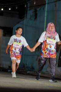 BIB: 10030, 16420, 50555
                            <button type="button" onclick="openModal(21782154)" class="btn btn-primary btn-sm float-right btn-popup" data-toggle="modal" data-target=".modal-high-quality">
                        <i class="fas fa-shopping-cart"></i> Add to Cart
                    </button>
                                            <button type="button" onclick="isThisMe(21782154, true)" class="btn btn-success btn-sm float-right btn-popup btn-isme hidden" data-toggle="tooltip" data-placement="bottom" title="นี่คือรูปของคุณใช่ไหม คลิกที่นี่เพื่อเอาเข้าอัลบั้ม">
                        <i class="fas fa-plus"></i> Add to album
                    </button>
                    <button type="button" onclick="isThisMe(21782154, false)" class="btn btn-warning btn-sm float-right btn-popup btn-isnotme hidden">
                        <i class="fas fa-ban"></i> Remove from album
                    </button>