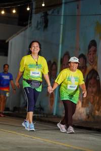 BIB: 1055, 50240, 60041
                            <button type="button" onclick="openModal(21783115)" class="btn btn-primary btn-sm float-right btn-popup" data-toggle="modal" data-target=".modal-high-quality">
                        <i class="fas fa-shopping-cart"></i> Add to Cart
                    </button>
                                            <button type="button" onclick="isThisMe(21783115, true)" class="btn btn-success btn-sm float-right btn-popup btn-isme hidden" data-toggle="tooltip" data-placement="bottom" title="นี่คือรูปของคุณใช่ไหม คลิกที่นี่เพื่อเอาเข้าอัลบั้ม">
                        <i class="fas fa-plus"></i> Add to album
                    </button>
                    <button type="button" onclick="isThisMe(21783115, false)" class="btn btn-warning btn-sm float-right btn-popup btn-isnotme hidden">
                        <i class="fas fa-ban"></i> Remove from album
                    </button>