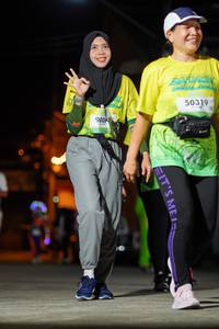 BIB: 900, 50319
                            <button type="button" onclick="openModal(21779817)" class="btn btn-primary btn-sm float-right btn-popup" data-toggle="modal" data-target=".modal-high-quality">
                        <i class="fas fa-shopping-cart"></i> Add to Cart
                    </button>
                                            <button type="button" onclick="isThisMe(21779817, true)" class="btn btn-success btn-sm float-right btn-popup btn-isme hidden" data-toggle="tooltip" data-placement="bottom" title="นี่คือรูปของคุณใช่ไหม คลิกที่นี่เพื่อเอาเข้าอัลบั้ม">
                        <i class="fas fa-plus"></i> Add to album
                    </button>
                    <button type="button" onclick="isThisMe(21779817, false)" class="btn btn-warning btn-sm float-right btn-popup btn-isnotme hidden">
                        <i class="fas fa-ban"></i> Remove from album
                    </button>