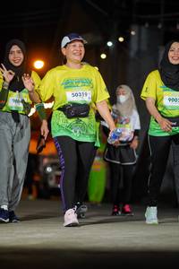 BIB: 9004, 50319, 9005
                            <button type="button" onclick="openModal(21779752)" class="btn btn-primary btn-sm float-right btn-popup" data-toggle="modal" data-target=".modal-high-quality">
                        <i class="fas fa-shopping-cart"></i> Add to Cart
                    </button>
                                            <button type="button" onclick="isThisMe(21779752, true)" class="btn btn-success btn-sm float-right btn-popup btn-isme hidden" data-toggle="tooltip" data-placement="bottom" title="นี่คือรูปของคุณใช่ไหม คลิกที่นี่เพื่อเอาเข้าอัลบั้ม">
                        <i class="fas fa-plus"></i> Add to album
                    </button>
                    <button type="button" onclick="isThisMe(21779752, false)" class="btn btn-warning btn-sm float-right btn-popup btn-isnotme hidden">
                        <i class="fas fa-ban"></i> Remove from album
                    </button>