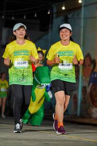 BIB: 50340, 90145
                            <button type="button" onclick="openModal(21781179)" class="btn btn-primary btn-sm float-right btn-popup" data-toggle="modal" data-target=".modal-high-quality">
                        <i class="fas fa-shopping-cart"></i> Add to Cart
                    </button>
                                            <button type="button" onclick="isThisMe(21781179, true)" class="btn btn-success btn-sm float-right btn-popup btn-isme hidden" data-toggle="tooltip" data-placement="bottom" title="นี่คือรูปของคุณใช่ไหม คลิกที่นี่เพื่อเอาเข้าอัลบั้ม">
                        <i class="fas fa-plus"></i> Add to album
                    </button>
                    <button type="button" onclick="isThisMe(21781179, false)" class="btn btn-warning btn-sm float-right btn-popup btn-isnotme hidden">
                        <i class="fas fa-ban"></i> Remove from album
                    </button>