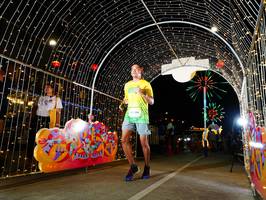 BIB: 90000
                            <button type="button" onclick="openModal(21785680)" class="btn btn-primary btn-sm float-right btn-popup" data-toggle="modal" data-target=".modal-high-quality">
                        <i class="fas fa-shopping-cart"></i> Add to Cart
                    </button>
                                            <button type="button" onclick="isThisMe(21785680, true)" class="btn btn-success btn-sm float-right btn-popup btn-isme hidden" data-toggle="tooltip" data-placement="bottom" title="นี่คือรูปของคุณใช่ไหม คลิกที่นี่เพื่อเอาเข้าอัลบั้ม">
                        <i class="fas fa-plus"></i> Add to album
                    </button>
                    <button type="button" onclick="isThisMe(21785680, false)" class="btn btn-warning btn-sm float-right btn-popup btn-isnotme hidden">
                        <i class="fas fa-ban"></i> Remove from album
                    </button>