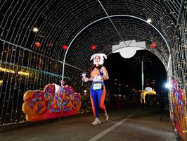 BIB: 100
                            <button type="button" onclick="openModal(21789628)" class="btn btn-primary btn-sm float-right btn-popup" data-toggle="modal" data-target=".modal-high-quality">
                        <i class="fas fa-shopping-cart"></i> Add to Cart
                    </button>
                                            <button type="button" onclick="isThisMe(21789628, true)" class="btn btn-success btn-sm float-right btn-popup btn-isme hidden" data-toggle="tooltip" data-placement="bottom" title="นี่คือรูปของคุณใช่ไหม คลิกที่นี่เพื่อเอาเข้าอัลบั้ม">
                        <i class="fas fa-plus"></i> Add to album
                    </button>
                    <button type="button" onclick="isThisMe(21789628, false)" class="btn btn-warning btn-sm float-right btn-popup btn-isnotme hidden">
                        <i class="fas fa-ban"></i> Remove from album
                    </button>