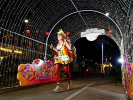 BIB: 3023
                            <button type="button" onclick="openModal(21785627)" class="btn btn-primary btn-sm float-right btn-popup" data-toggle="modal" data-target=".modal-high-quality">
                        <i class="fas fa-shopping-cart"></i> Add to Cart
                    </button>
                                            <button type="button" onclick="isThisMe(21785627, true)" class="btn btn-success btn-sm float-right btn-popup btn-isme hidden" data-toggle="tooltip" data-placement="bottom" title="นี่คือรูปของคุณใช่ไหม คลิกที่นี่เพื่อเอาเข้าอัลบั้ม">
                        <i class="fas fa-plus"></i> Add to album
                    </button>
                    <button type="button" onclick="isThisMe(21785627, false)" class="btn btn-warning btn-sm float-right btn-popup btn-isnotme hidden">
                        <i class="fas fa-ban"></i> Remove from album
                    </button>