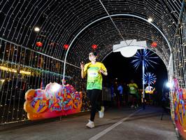 BIB: 20100
                            <button type="button" onclick="openModal(21785936)" class="btn btn-primary btn-sm float-right btn-popup" data-toggle="modal" data-target=".modal-high-quality">
                        <i class="fas fa-shopping-cart"></i> Add to Cart
                    </button>
                                            <button type="button" onclick="isThisMe(21785936, true)" class="btn btn-success btn-sm float-right btn-popup btn-isme hidden" data-toggle="tooltip" data-placement="bottom" title="นี่คือรูปของคุณใช่ไหม คลิกที่นี่เพื่อเอาเข้าอัลบั้ม">
                        <i class="fas fa-plus"></i> Add to album
                    </button>
                    <button type="button" onclick="isThisMe(21785936, false)" class="btn btn-warning btn-sm float-right btn-popup btn-isnotme hidden">
                        <i class="fas fa-ban"></i> Remove from album
                    </button>