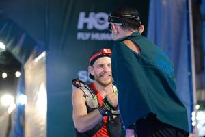 BIB: 100
                            <button type="button" onclick="openModal(24892913)" class="btn btn-primary btn-sm float-right btn-popup" data-toggle="modal" data-target=".modal-high-quality">
                        <i class="fas fa-shopping-cart"></i> Add to Cart
                    </button>
                                            <button type="button" onclick="isThisMe(24892913, true)" class="btn btn-success btn-sm float-right btn-popup btn-isme hidden" data-toggle="tooltip" data-placement="bottom" title="นี่คือรูปของคุณใช่ไหม คลิกที่นี่เพื่อเอาเข้าอัลบั้ม">
                        <i class="fas fa-plus"></i> Add to album
                    </button>
                    <button type="button" onclick="isThisMe(24892913, false)" class="btn btn-warning btn-sm float-right btn-popup btn-isnotme hidden">
                        <i class="fas fa-ban"></i> Remove from album
                    </button>