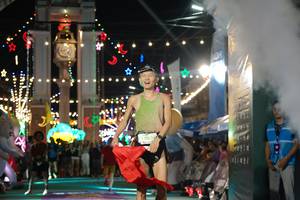 BIB: 003
                            <button type="button" onclick="openModal(24892961)" class="btn btn-primary btn-sm float-right btn-popup" data-toggle="modal" data-target=".modal-high-quality">
                        <i class="fas fa-shopping-cart"></i> Add to Cart
                    </button>
                                            <button type="button" onclick="isThisMe(24892961, true)" class="btn btn-success btn-sm float-right btn-popup btn-isme hidden" data-toggle="tooltip" data-placement="bottom" title="นี่คือรูปของคุณใช่ไหม คลิกที่นี่เพื่อเอาเข้าอัลบั้ม">
                        <i class="fas fa-plus"></i> Add to album
                    </button>
                    <button type="button" onclick="isThisMe(24892961, false)" class="btn btn-warning btn-sm float-right btn-popup btn-isnotme hidden">
                        <i class="fas fa-ban"></i> Remove from album
                    </button>