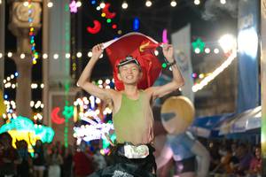 BIB: 
                            <button type="button" onclick="openModal(24892962)" class="btn btn-primary btn-sm float-right btn-popup" data-toggle="modal" data-target=".modal-high-quality">
                        <i class="fas fa-shopping-cart"></i> Add to Cart
                    </button>
                                            <button type="button" onclick="isThisMe(24892962, true)" class="btn btn-success btn-sm float-right btn-popup btn-isme hidden" data-toggle="tooltip" data-placement="bottom" title="นี่คือรูปของคุณใช่ไหม คลิกที่นี่เพื่อเอาเข้าอัลบั้ม">
                        <i class="fas fa-plus"></i> Add to album
                    </button>
                    <button type="button" onclick="isThisMe(24892962, false)" class="btn btn-warning btn-sm float-right btn-popup btn-isnotme hidden">
                        <i class="fas fa-ban"></i> Remove from album
                    </button>