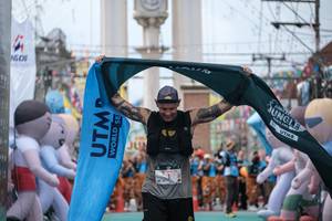 BIB: 109
                            <button type="button" onclick="openModal(24893086)" class="btn btn-primary btn-sm float-right btn-popup" data-toggle="modal" data-target=".modal-high-quality">
                        <i class="fas fa-shopping-cart"></i> Add to Cart
                    </button>
                                            <button type="button" onclick="isThisMe(24893086, true)" class="btn btn-success btn-sm float-right btn-popup btn-isme hidden" data-toggle="tooltip" data-placement="bottom" title="นี่คือรูปของคุณใช่ไหม คลิกที่นี่เพื่อเอาเข้าอัลบั้ม">
                        <i class="fas fa-plus"></i> Add to album
                    </button>
                    <button type="button" onclick="isThisMe(24893086, false)" class="btn btn-warning btn-sm float-right btn-popup btn-isnotme hidden">
                        <i class="fas fa-ban"></i> Remove from album
                    </button>