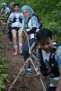 BIB: 0502
                            <button type="button" onclick="openModal(24820505)" class="btn btn-primary btn-sm float-right btn-popup" data-toggle="modal" data-target=".modal-high-quality">
                        <i class="fas fa-shopping-cart"></i> Add to Cart
                    </button>
                                            <button type="button" onclick="isThisMe(24820505, true)" class="btn btn-success btn-sm float-right btn-popup btn-isme hidden" data-toggle="tooltip" data-placement="bottom" title="นี่คือรูปของคุณใช่ไหม คลิกที่นี่เพื่อเอาเข้าอัลบั้ม">
                        <i class="fas fa-plus"></i> Add to album
                    </button>
                    <button type="button" onclick="isThisMe(24820505, false)" class="btn btn-warning btn-sm float-right btn-popup btn-isnotme hidden">
                        <i class="fas fa-ban"></i> Remove from album
                    </button>