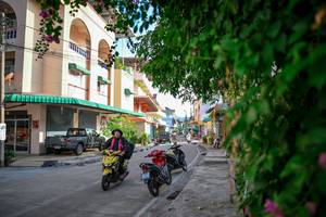 BIB: 
                            <button type="button" onclick="openModal(24833312)" class="btn btn-primary btn-sm float-right btn-popup" data-toggle="modal" data-target=".modal-high-quality">
                        <i class="fas fa-shopping-cart"></i> Add to Cart
                    </button>
                                            <button type="button" onclick="isThisMe(24833312, true)" class="btn btn-success btn-sm float-right btn-popup btn-isme hidden" data-toggle="tooltip" data-placement="bottom" title="นี่คือรูปของคุณใช่ไหม คลิกที่นี่เพื่อเอาเข้าอัลบั้ม">
                        <i class="fas fa-plus"></i> Add to album
                    </button>
                    <button type="button" onclick="isThisMe(24833312, false)" class="btn btn-warning btn-sm float-right btn-popup btn-isnotme hidden">
                        <i class="fas fa-ban"></i> Remove from album
                    </button>