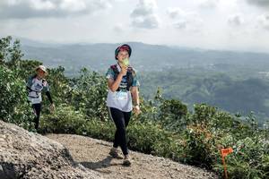 BIB: 7224
                            <button type="button" onclick="openModal(24777675)" class="btn btn-primary btn-sm float-right btn-popup" data-toggle="modal" data-target=".modal-high-quality">
                        <i class="fas fa-shopping-cart"></i> Add to Cart
                    </button>
                                            <button type="button" onclick="isThisMe(24777675, true)" class="btn btn-success btn-sm float-right btn-popup btn-isme hidden" data-toggle="tooltip" data-placement="bottom" title="นี่คือรูปของคุณใช่ไหม คลิกที่นี่เพื่อเอาเข้าอัลบั้ม">
                        <i class="fas fa-plus"></i> Add to album
                    </button>
                    <button type="button" onclick="isThisMe(24777675, false)" class="btn btn-warning btn-sm float-right btn-popup btn-isnotme hidden">
                        <i class="fas fa-ban"></i> Remove from album
                    </button>