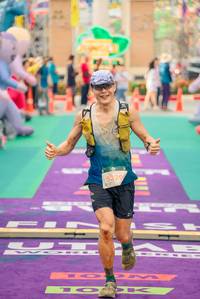 BIB: 5320
                            <button type="button" onclick="openModal(24714108)" class="btn btn-primary btn-sm float-right btn-popup" data-toggle="modal" data-target=".modal-high-quality">
                        <i class="fas fa-shopping-cart"></i> Add to Cart
                    </button>
                                            <button type="button" onclick="isThisMe(24714108, true)" class="btn btn-success btn-sm float-right btn-popup btn-isme hidden" data-toggle="tooltip" data-placement="bottom" title="นี่คือรูปของคุณใช่ไหม คลิกที่นี่เพื่อเอาเข้าอัลบั้ม">
                        <i class="fas fa-plus"></i> Add to album
                    </button>
                    <button type="button" onclick="isThisMe(24714108, false)" class="btn btn-warning btn-sm float-right btn-popup btn-isnotme hidden">
                        <i class="fas fa-ban"></i> Remove from album
                    </button>