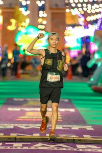 BIB: 5139
                            <button type="button" onclick="openModal(24714763)" class="btn btn-primary btn-sm float-right btn-popup" data-toggle="modal" data-target=".modal-high-quality">
                        <i class="fas fa-shopping-cart"></i> Add to Cart
                    </button>
                                            <button type="button" onclick="isThisMe(24714763, true)" class="btn btn-success btn-sm float-right btn-popup btn-isme hidden" data-toggle="tooltip" data-placement="bottom" title="นี่คือรูปของคุณใช่ไหม คลิกที่นี่เพื่อเอาเข้าอัลบั้ม">
                        <i class="fas fa-plus"></i> Add to album
                    </button>
                    <button type="button" onclick="isThisMe(24714763, false)" class="btn btn-warning btn-sm float-right btn-popup btn-isnotme hidden">
                        <i class="fas fa-ban"></i> Remove from album
                    </button>