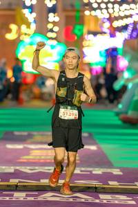 BIB: 5139
                            <button type="button" onclick="openModal(24714764)" class="btn btn-primary btn-sm float-right btn-popup" data-toggle="modal" data-target=".modal-high-quality">
                        <i class="fas fa-shopping-cart"></i> Add to Cart
                    </button>
                                            <button type="button" onclick="isThisMe(24714764, true)" class="btn btn-success btn-sm float-right btn-popup btn-isme hidden" data-toggle="tooltip" data-placement="bottom" title="นี่คือรูปของคุณใช่ไหม คลิกที่นี่เพื่อเอาเข้าอัลบั้ม">
                        <i class="fas fa-plus"></i> Add to album
                    </button>
                    <button type="button" onclick="isThisMe(24714764, false)" class="btn btn-warning btn-sm float-right btn-popup btn-isnotme hidden">
                        <i class="fas fa-ban"></i> Remove from album
                    </button>