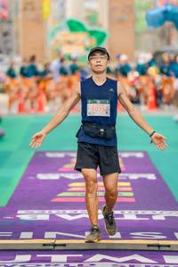 BIB: 740, 5076
                            <button type="button" onclick="openModal(24713452)" class="btn btn-primary btn-sm float-right btn-popup" data-toggle="modal" data-target=".modal-high-quality">
                        <i class="fas fa-shopping-cart"></i> Add to Cart
                    </button>
                                            <button type="button" onclick="isThisMe(24713452, true)" class="btn btn-success btn-sm float-right btn-popup btn-isme hidden" data-toggle="tooltip" data-placement="bottom" title="นี่คือรูปของคุณใช่ไหม คลิกที่นี่เพื่อเอาเข้าอัลบั้ม">
                        <i class="fas fa-plus"></i> Add to album
                    </button>
                    <button type="button" onclick="isThisMe(24713452, false)" class="btn btn-warning btn-sm float-right btn-popup btn-isnotme hidden">
                        <i class="fas fa-ban"></i> Remove from album
                    </button>