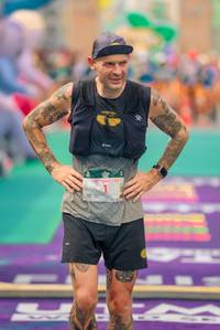 BIB: 140
                            <button type="button" onclick="openModal(24713589)" class="btn btn-primary btn-sm float-right btn-popup" data-toggle="modal" data-target=".modal-high-quality">
                        <i class="fas fa-shopping-cart"></i> Add to Cart
                    </button>
                                            <button type="button" onclick="isThisMe(24713589, true)" class="btn btn-success btn-sm float-right btn-popup btn-isme hidden" data-toggle="tooltip" data-placement="bottom" title="นี่คือรูปของคุณใช่ไหม คลิกที่นี่เพื่อเอาเข้าอัลบั้ม">
                        <i class="fas fa-plus"></i> Add to album
                    </button>
                    <button type="button" onclick="isThisMe(24713589, false)" class="btn btn-warning btn-sm float-right btn-popup btn-isnotme hidden">
                        <i class="fas fa-ban"></i> Remove from album
                    </button>