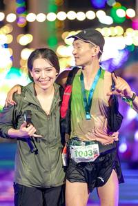 BIB: 100, 003
                            <button type="button" onclick="openModal(24716184)" class="btn btn-primary btn-sm float-right btn-popup" data-toggle="modal" data-target=".modal-high-quality">
                        <i class="fas fa-shopping-cart"></i> Add to Cart
                    </button>
                                            <button type="button" onclick="isThisMe(24716184, true)" class="btn btn-success btn-sm float-right btn-popup btn-isme hidden" data-toggle="tooltip" data-placement="bottom" title="นี่คือรูปของคุณใช่ไหม คลิกที่นี่เพื่อเอาเข้าอัลบั้ม">
                        <i class="fas fa-plus"></i> Add to album
                    </button>
                    <button type="button" onclick="isThisMe(24716184, false)" class="btn btn-warning btn-sm float-right btn-popup btn-isnotme hidden">
                        <i class="fas fa-ban"></i> Remove from album
                    </button>