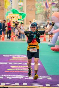 BIB: 5130
                            <button type="button" onclick="openModal(24714118)" class="btn btn-primary btn-sm float-right btn-popup" data-toggle="modal" data-target=".modal-high-quality">
                        <i class="fas fa-shopping-cart"></i> Add to Cart
                    </button>
                                            <button type="button" onclick="isThisMe(24714118, true)" class="btn btn-success btn-sm float-right btn-popup btn-isme hidden" data-toggle="tooltip" data-placement="bottom" title="นี่คือรูปของคุณใช่ไหม คลิกที่นี่เพื่อเอาเข้าอัลบั้ม">
                        <i class="fas fa-plus"></i> Add to album
                    </button>
                    <button type="button" onclick="isThisMe(24714118, false)" class="btn btn-warning btn-sm float-right btn-popup btn-isnotme hidden">
                        <i class="fas fa-ban"></i> Remove from album
                    </button>