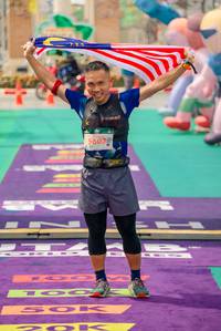 BIB: 5603
                            <button type="button" onclick="openModal(24713189)" class="btn btn-primary btn-sm float-right btn-popup" data-toggle="modal" data-target=".modal-high-quality">
                        <i class="fas fa-shopping-cart"></i> Add to Cart
                    </button>
                                            <button type="button" onclick="isThisMe(24713189, true)" class="btn btn-success btn-sm float-right btn-popup btn-isme hidden" data-toggle="tooltip" data-placement="bottom" title="นี่คือรูปของคุณใช่ไหม คลิกที่นี่เพื่อเอาเข้าอัลบั้ม">
                        <i class="fas fa-plus"></i> Add to album
                    </button>
                    <button type="button" onclick="isThisMe(24713189, false)" class="btn btn-warning btn-sm float-right btn-popup btn-isnotme hidden">
                        <i class="fas fa-ban"></i> Remove from album
                    </button>