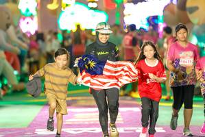 BIB: 18671, 
                            <button type="button" onclick="openModal(24715045)" class="btn btn-primary btn-sm float-right btn-popup" data-toggle="modal" data-target=".modal-high-quality">
                        <i class="fas fa-shopping-cart"></i> Add to Cart
                    </button>
                                            <button type="button" onclick="isThisMe(24715045, true)" class="btn btn-success btn-sm float-right btn-popup btn-isme hidden" data-toggle="tooltip" data-placement="bottom" title="นี่คือรูปของคุณใช่ไหม คลิกที่นี่เพื่อเอาเข้าอัลบั้ม">
                        <i class="fas fa-plus"></i> Add to album
                    </button>
                    <button type="button" onclick="isThisMe(24715045, false)" class="btn btn-warning btn-sm float-right btn-popup btn-isnotme hidden">
                        <i class="fas fa-ban"></i> Remove from album
                    </button>