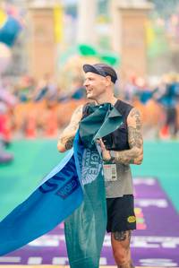 BIB: 140
                            <button type="button" onclick="openModal(24713573)" class="btn btn-primary btn-sm float-right btn-popup" data-toggle="modal" data-target=".modal-high-quality">
                        <i class="fas fa-shopping-cart"></i> Add to Cart
                    </button>
                                            <button type="button" onclick="isThisMe(24713573, true)" class="btn btn-success btn-sm float-right btn-popup btn-isme hidden" data-toggle="tooltip" data-placement="bottom" title="นี่คือรูปของคุณใช่ไหม คลิกที่นี่เพื่อเอาเข้าอัลบั้ม">
                        <i class="fas fa-plus"></i> Add to album
                    </button>
                    <button type="button" onclick="isThisMe(24713573, false)" class="btn btn-warning btn-sm float-right btn-popup btn-isnotme hidden">
                        <i class="fas fa-ban"></i> Remove from album
                    </button>