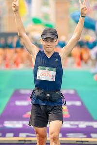 BIB: 5076
                            <button type="button" onclick="openModal(24713463)" class="btn btn-primary btn-sm float-right btn-popup" data-toggle="modal" data-target=".modal-high-quality">
                        <i class="fas fa-shopping-cart"></i> Add to Cart
                    </button>
                                            <button type="button" onclick="isThisMe(24713463, true)" class="btn btn-success btn-sm float-right btn-popup btn-isme hidden" data-toggle="tooltip" data-placement="bottom" title="นี่คือรูปของคุณใช่ไหม คลิกที่นี่เพื่อเอาเข้าอัลบั้ม">
                        <i class="fas fa-plus"></i> Add to album
                    </button>
                    <button type="button" onclick="isThisMe(24713463, false)" class="btn btn-warning btn-sm float-right btn-popup btn-isnotme hidden">
                        <i class="fas fa-ban"></i> Remove from album
                    </button>