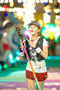 BIB: 236
                            <button type="button" onclick="openModal(24715380)" class="btn btn-primary btn-sm float-right btn-popup" data-toggle="modal" data-target=".modal-high-quality">
                        <i class="fas fa-shopping-cart"></i> Add to Cart
                    </button>
                                            <button type="button" onclick="isThisMe(24715380, true)" class="btn btn-success btn-sm float-right btn-popup btn-isme hidden" data-toggle="tooltip" data-placement="bottom" title="นี่คือรูปของคุณใช่ไหม คลิกที่นี่เพื่อเอาเข้าอัลบั้ม">
                        <i class="fas fa-plus"></i> Add to album
                    </button>
                    <button type="button" onclick="isThisMe(24715380, false)" class="btn btn-warning btn-sm float-right btn-popup btn-isnotme hidden">
                        <i class="fas fa-ban"></i> Remove from album
                    </button>