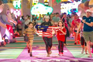 BIB: 
                            <button type="button" onclick="openModal(24715037)" class="btn btn-primary btn-sm float-right btn-popup" data-toggle="modal" data-target=".modal-high-quality">
                        <i class="fas fa-shopping-cart"></i> Add to Cart
                    </button>
                                            <button type="button" onclick="isThisMe(24715037, true)" class="btn btn-success btn-sm float-right btn-popup btn-isme hidden" data-toggle="tooltip" data-placement="bottom" title="นี่คือรูปของคุณใช่ไหม คลิกที่นี่เพื่อเอาเข้าอัลบั้ม">
                        <i class="fas fa-plus"></i> Add to album
                    </button>
                    <button type="button" onclick="isThisMe(24715037, false)" class="btn btn-warning btn-sm float-right btn-popup btn-isnotme hidden">
                        <i class="fas fa-ban"></i> Remove from album
                    </button>