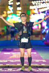 BIB: 1022
                            <button type="button" onclick="openModal(24780629)" class="btn btn-primary btn-sm float-right btn-popup" data-toggle="modal" data-target=".modal-high-quality">
                        <i class="fas fa-shopping-cart"></i> Add to Cart
                    </button>
                                            <button type="button" onclick="isThisMe(24780629, true)" class="btn btn-success btn-sm float-right btn-popup btn-isme hidden" data-toggle="tooltip" data-placement="bottom" title="นี่คือรูปของคุณใช่ไหม คลิกที่นี่เพื่อเอาเข้าอัลบั้ม">
                        <i class="fas fa-plus"></i> Add to album
                    </button>
                    <button type="button" onclick="isThisMe(24780629, false)" class="btn btn-warning btn-sm float-right btn-popup btn-isnotme hidden">
                        <i class="fas fa-ban"></i> Remove from album
                    </button>