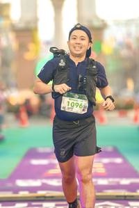 BIB: 100, 1096
                            <button type="button" onclick="openModal(24780814)" class="btn btn-primary btn-sm float-right btn-popup" data-toggle="modal" data-target=".modal-high-quality">
                        <i class="fas fa-shopping-cart"></i> Add to Cart
                    </button>
                                            <button type="button" onclick="isThisMe(24780814, true)" class="btn btn-success btn-sm float-right btn-popup btn-isme hidden" data-toggle="tooltip" data-placement="bottom" title="นี่คือรูปของคุณใช่ไหม คลิกที่นี่เพื่อเอาเข้าอัลบั้ม">
                        <i class="fas fa-plus"></i> Add to album
                    </button>
                    <button type="button" onclick="isThisMe(24780814, false)" class="btn btn-warning btn-sm float-right btn-popup btn-isnotme hidden">
                        <i class="fas fa-ban"></i> Remove from album
                    </button>