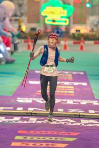 BIB: 1037
                            <button type="button" onclick="openModal(24780797)" class="btn btn-primary btn-sm float-right btn-popup" data-toggle="modal" data-target=".modal-high-quality">
                        <i class="fas fa-shopping-cart"></i> Add to Cart
                    </button>
                                            <button type="button" onclick="isThisMe(24780797, true)" class="btn btn-success btn-sm float-right btn-popup btn-isme hidden" data-toggle="tooltip" data-placement="bottom" title="นี่คือรูปของคุณใช่ไหม คลิกที่นี่เพื่อเอาเข้าอัลบั้ม">
                        <i class="fas fa-plus"></i> Add to album
                    </button>
                    <button type="button" onclick="isThisMe(24780797, false)" class="btn btn-warning btn-sm float-right btn-popup btn-isnotme hidden">
                        <i class="fas fa-ban"></i> Remove from album
                    </button>