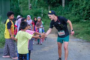 BIB: 5628
                            <button type="button" onclick="openModal(24876273)" class="btn btn-primary btn-sm float-right btn-popup" data-toggle="modal" data-target=".modal-high-quality">
                        <i class="fas fa-shopping-cart"></i> Add to Cart
                    </button>
                                            <button type="button" onclick="isThisMe(24876273, true)" class="btn btn-success btn-sm float-right btn-popup btn-isme hidden" data-toggle="tooltip" data-placement="bottom" title="นี่คือรูปของคุณใช่ไหม คลิกที่นี่เพื่อเอาเข้าอัลบั้ม">
                        <i class="fas fa-plus"></i> Add to album
                    </button>
                    <button type="button" onclick="isThisMe(24876273, false)" class="btn btn-warning btn-sm float-right btn-popup btn-isnotme hidden">
                        <i class="fas fa-ban"></i> Remove from album
                    </button>