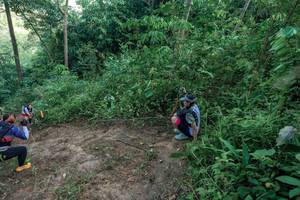 BIB: 
                            <button type="button" onclick="openModal(24856826)" class="btn btn-primary btn-sm float-right btn-popup" data-toggle="modal" data-target=".modal-high-quality">
                        <i class="fas fa-shopping-cart"></i> Add to Cart
                    </button>
                                            <button type="button" onclick="isThisMe(24856826, true)" class="btn btn-success btn-sm float-right btn-popup btn-isme hidden" data-toggle="tooltip" data-placement="bottom" title="นี่คือรูปของคุณใช่ไหม คลิกที่นี่เพื่อเอาเข้าอัลบั้ม">
                        <i class="fas fa-plus"></i> Add to album
                    </button>
                    <button type="button" onclick="isThisMe(24856826, false)" class="btn btn-warning btn-sm float-right btn-popup btn-isnotme hidden">
                        <i class="fas fa-ban"></i> Remove from album
                    </button>