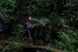 BIB: 
                            <button type="button" onclick="openModal(24761996)" class="btn btn-primary btn-sm float-right btn-popup" data-toggle="modal" data-target=".modal-high-quality">
                        <i class="fas fa-shopping-cart"></i> Add to Cart
                    </button>
                                            <button type="button" onclick="isThisMe(24761996, true)" class="btn btn-success btn-sm float-right btn-popup btn-isme hidden" data-toggle="tooltip" data-placement="bottom" title="นี่คือรูปของคุณใช่ไหม คลิกที่นี่เพื่อเอาเข้าอัลบั้ม">
                        <i class="fas fa-plus"></i> Add to album
                    </button>
                    <button type="button" onclick="isThisMe(24761996, false)" class="btn btn-warning btn-sm float-right btn-popup btn-isnotme hidden">
                        <i class="fas fa-ban"></i> Remove from album
                    </button>