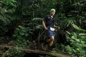 BIB: 5300
                            <button type="button" onclick="openModal(24756009)" class="btn btn-primary btn-sm float-right btn-popup" data-toggle="modal" data-target=".modal-high-quality">
                        <i class="fas fa-shopping-cart"></i> Add to Cart
                    </button>
                                            <button type="button" onclick="isThisMe(24756009, true)" class="btn btn-success btn-sm float-right btn-popup btn-isme hidden" data-toggle="tooltip" data-placement="bottom" title="นี่คือรูปของคุณใช่ไหม คลิกที่นี่เพื่อเอาเข้าอัลบั้ม">
                        <i class="fas fa-plus"></i> Add to album
                    </button>
                    <button type="button" onclick="isThisMe(24756009, false)" class="btn btn-warning btn-sm float-right btn-popup btn-isnotme hidden">
                        <i class="fas fa-ban"></i> Remove from album
                    </button>