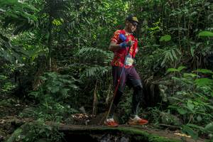 BIB: 240
                            <button type="button" onclick="openModal(24841287)" class="btn btn-primary btn-sm float-right btn-popup" data-toggle="modal" data-target=".modal-high-quality">
                        <i class="fas fa-shopping-cart"></i> Add to Cart
                    </button>
                                            <button type="button" onclick="isThisMe(24841287, true)" class="btn btn-success btn-sm float-right btn-popup btn-isme hidden" data-toggle="tooltip" data-placement="bottom" title="นี่คือรูปของคุณใช่ไหม คลิกที่นี่เพื่อเอาเข้าอัลบั้ม">
                        <i class="fas fa-plus"></i> Add to album
                    </button>
                    <button type="button" onclick="isThisMe(24841287, false)" class="btn btn-warning btn-sm float-right btn-popup btn-isnotme hidden">
                        <i class="fas fa-ban"></i> Remove from album
                    </button>