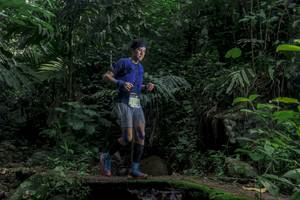 BIB: 210
                            <button type="button" onclick="openModal(24840306)" class="btn btn-primary btn-sm float-right btn-popup" data-toggle="modal" data-target=".modal-high-quality">
                        <i class="fas fa-shopping-cart"></i> Add to Cart
                    </button>
                                            <button type="button" onclick="isThisMe(24840306, true)" class="btn btn-success btn-sm float-right btn-popup btn-isme hidden" data-toggle="tooltip" data-placement="bottom" title="นี่คือรูปของคุณใช่ไหม คลิกที่นี่เพื่อเอาเข้าอัลบั้ม">
                        <i class="fas fa-plus"></i> Add to album
                    </button>
                    <button type="button" onclick="isThisMe(24840306, false)" class="btn btn-warning btn-sm float-right btn-popup btn-isnotme hidden">
                        <i class="fas fa-ban"></i> Remove from album
                    </button>