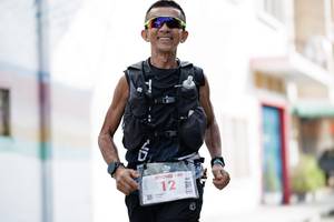 BIB: 140
                            <button type="button" onclick="openModal(24859018)" class="btn btn-primary btn-sm float-right btn-popup" data-toggle="modal" data-target=".modal-high-quality">
                        <i class="fas fa-shopping-cart"></i> Add to Cart
                    </button>
                                            <button type="button" onclick="isThisMe(24859018, true)" class="btn btn-success btn-sm float-right btn-popup btn-isme hidden" data-toggle="tooltip" data-placement="bottom" title="นี่คือรูปของคุณใช่ไหม คลิกที่นี่เพื่อเอาเข้าอัลบั้ม">
                        <i class="fas fa-plus"></i> Add to album
                    </button>
                    <button type="button" onclick="isThisMe(24859018, false)" class="btn btn-warning btn-sm float-right btn-popup btn-isnotme hidden">
                        <i class="fas fa-ban"></i> Remove from album
                    </button>