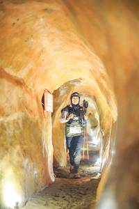 BIB: 
                            <button type="button" onclick="openModal(24802410)" class="btn btn-primary btn-sm float-right btn-popup" data-toggle="modal" data-target=".modal-high-quality">
                        <i class="fas fa-shopping-cart"></i> Add to Cart
                    </button>
                                            <button type="button" onclick="isThisMe(24802410, true)" class="btn btn-success btn-sm float-right btn-popup btn-isme hidden" data-toggle="tooltip" data-placement="bottom" title="นี่คือรูปของคุณใช่ไหม คลิกที่นี่เพื่อเอาเข้าอัลบั้ม">
                        <i class="fas fa-plus"></i> Add to album
                    </button>
                    <button type="button" onclick="isThisMe(24802410, false)" class="btn btn-warning btn-sm float-right btn-popup btn-isnotme hidden">
                        <i class="fas fa-ban"></i> Remove from album
                    </button>