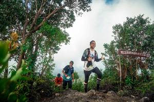 BIB: 
                            <button type="button" onclick="openModal(24890635)" class="btn btn-primary btn-sm float-right btn-popup" data-toggle="modal" data-target=".modal-high-quality">
                        <i class="fas fa-shopping-cart"></i> Add to Cart
                    </button>
                                            <button type="button" onclick="isThisMe(24890635, true)" class="btn btn-success btn-sm float-right btn-popup btn-isme hidden" data-toggle="tooltip" data-placement="bottom" title="นี่คือรูปของคุณใช่ไหม คลิกที่นี่เพื่อเอาเข้าอัลบั้ม">
                        <i class="fas fa-plus"></i> Add to album
                    </button>
                    <button type="button" onclick="isThisMe(24890635, false)" class="btn btn-warning btn-sm float-right btn-popup btn-isnotme hidden">
                        <i class="fas fa-ban"></i> Remove from album
                    </button>