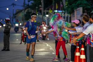 BIB: 5199
                            <button type="button" onclick="openModal(24747734)" class="btn btn-primary btn-sm float-right btn-popup" data-toggle="modal" data-target=".modal-high-quality">
                        <i class="fas fa-shopping-cart"></i> Add to Cart
                    </button>
                                            <button type="button" onclick="isThisMe(24747734, true)" class="btn btn-success btn-sm float-right btn-popup btn-isme hidden" data-toggle="tooltip" data-placement="bottom" title="นี่คือรูปของคุณใช่ไหม คลิกที่นี่เพื่อเอาเข้าอัลบั้ม">
                        <i class="fas fa-plus"></i> Add to album
                    </button>
                    <button type="button" onclick="isThisMe(24747734, false)" class="btn btn-warning btn-sm float-right btn-popup btn-isnotme hidden">
                        <i class="fas fa-ban"></i> Remove from album
                    </button>