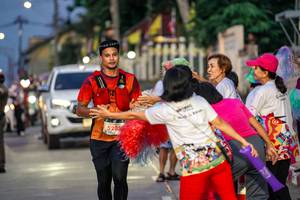 BIB: 520
                            <button type="button" onclick="openModal(24747607)" class="btn btn-primary btn-sm float-right btn-popup" data-toggle="modal" data-target=".modal-high-quality">
                        <i class="fas fa-shopping-cart"></i> Add to Cart
                    </button>
                                            <button type="button" onclick="isThisMe(24747607, true)" class="btn btn-success btn-sm float-right btn-popup btn-isme hidden" data-toggle="tooltip" data-placement="bottom" title="นี่คือรูปของคุณใช่ไหม คลิกที่นี่เพื่อเอาเข้าอัลบั้ม">
                        <i class="fas fa-plus"></i> Add to album
                    </button>
                    <button type="button" onclick="isThisMe(24747607, false)" class="btn btn-warning btn-sm float-right btn-popup btn-isnotme hidden">
                        <i class="fas fa-ban"></i> Remove from album
                    </button>