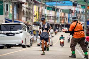 BIB: 612, 187
                            <button type="button" onclick="openModal(24746915)" class="btn btn-primary btn-sm float-right btn-popup" data-toggle="modal" data-target=".modal-high-quality">
                        <i class="fas fa-shopping-cart"></i> Add to Cart
                    </button>
                                            <button type="button" onclick="isThisMe(24746915, true)" class="btn btn-success btn-sm float-right btn-popup btn-isme hidden" data-toggle="tooltip" data-placement="bottom" title="นี่คือรูปของคุณใช่ไหม คลิกที่นี่เพื่อเอาเข้าอัลบั้ม">
                        <i class="fas fa-plus"></i> Add to album
                    </button>
                    <button type="button" onclick="isThisMe(24746915, false)" class="btn btn-warning btn-sm float-right btn-popup btn-isnotme hidden">
                        <i class="fas fa-ban"></i> Remove from album
                    </button>