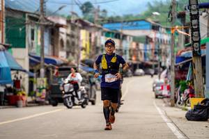 BIB: 5017, 
                            <button type="button" onclick="openModal(24746330)" class="btn btn-primary btn-sm float-right btn-popup" data-toggle="modal" data-target=".modal-high-quality">
                        <i class="fas fa-shopping-cart"></i> Add to Cart
                    </button>
                                            <button type="button" onclick="isThisMe(24746330, true)" class="btn btn-success btn-sm float-right btn-popup btn-isme hidden" data-toggle="tooltip" data-placement="bottom" title="นี่คือรูปของคุณใช่ไหม คลิกที่นี่เพื่อเอาเข้าอัลบั้ม">
                        <i class="fas fa-plus"></i> Add to album
                    </button>
                    <button type="button" onclick="isThisMe(24746330, false)" class="btn btn-warning btn-sm float-right btn-popup btn-isnotme hidden">
                        <i class="fas fa-ban"></i> Remove from album
                    </button>