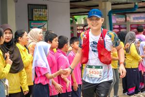 BIB: 5430
                            <button type="button" onclick="openModal(24712558)" class="btn btn-primary btn-sm float-right btn-popup" data-toggle="modal" data-target=".modal-high-quality">
                        <i class="fas fa-shopping-cart"></i> Add to Cart
                    </button>
                                            <button type="button" onclick="isThisMe(24712558, true)" class="btn btn-success btn-sm float-right btn-popup btn-isme hidden" data-toggle="tooltip" data-placement="bottom" title="นี่คือรูปของคุณใช่ไหม คลิกที่นี่เพื่อเอาเข้าอัลบั้ม">
                        <i class="fas fa-plus"></i> Add to album
                    </button>
                    <button type="button" onclick="isThisMe(24712558, false)" class="btn btn-warning btn-sm float-right btn-popup btn-isnotme hidden">
                        <i class="fas fa-ban"></i> Remove from album
                    </button>