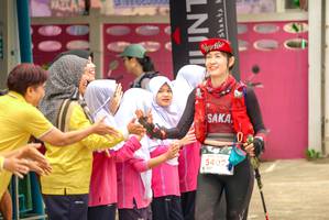 BIB: 5402
                            <button type="button" onclick="openModal(24712346)" class="btn btn-primary btn-sm float-right btn-popup" data-toggle="modal" data-target=".modal-high-quality">
                        <i class="fas fa-shopping-cart"></i> Add to Cart
                    </button>
                                            <button type="button" onclick="isThisMe(24712346, true)" class="btn btn-success btn-sm float-right btn-popup btn-isme hidden" data-toggle="tooltip" data-placement="bottom" title="นี่คือรูปของคุณใช่ไหม คลิกที่นี่เพื่อเอาเข้าอัลบั้ม">
                        <i class="fas fa-plus"></i> Add to album
                    </button>
                    <button type="button" onclick="isThisMe(24712346, false)" class="btn btn-warning btn-sm float-right btn-popup btn-isnotme hidden">
                        <i class="fas fa-ban"></i> Remove from album
                    </button>