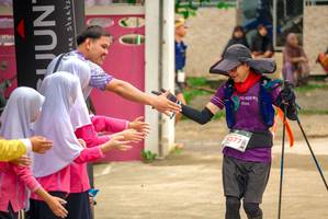 BIB: 377, 245
                            <button type="button" onclick="openModal(24712600)" class="btn btn-primary btn-sm float-right btn-popup" data-toggle="modal" data-target=".modal-high-quality">
                        <i class="fas fa-shopping-cart"></i> Add to Cart
                    </button>
                                            <button type="button" onclick="isThisMe(24712600, true)" class="btn btn-success btn-sm float-right btn-popup btn-isme hidden" data-toggle="tooltip" data-placement="bottom" title="นี่คือรูปของคุณใช่ไหม คลิกที่นี่เพื่อเอาเข้าอัลบั้ม">
                        <i class="fas fa-plus"></i> Add to album
                    </button>
                    <button type="button" onclick="isThisMe(24712600, false)" class="btn btn-warning btn-sm float-right btn-popup btn-isnotme hidden">
                        <i class="fas fa-ban"></i> Remove from album
                    </button>